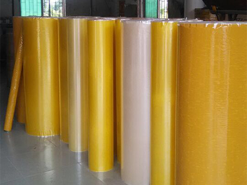 包裝(zhuāng)膠帶生(sheng)産車間(jian)