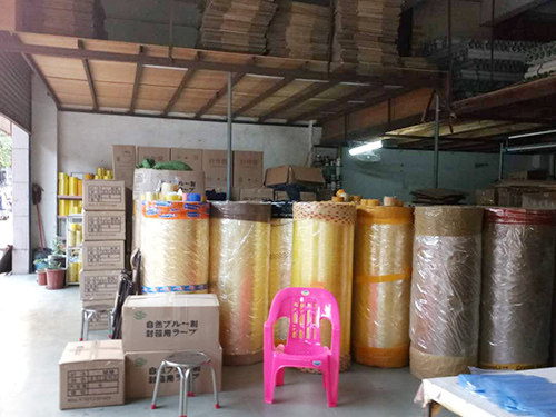 透明膠(jiao)帶生産車間